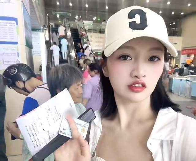 Xuân Mai qu::a đ::ời
